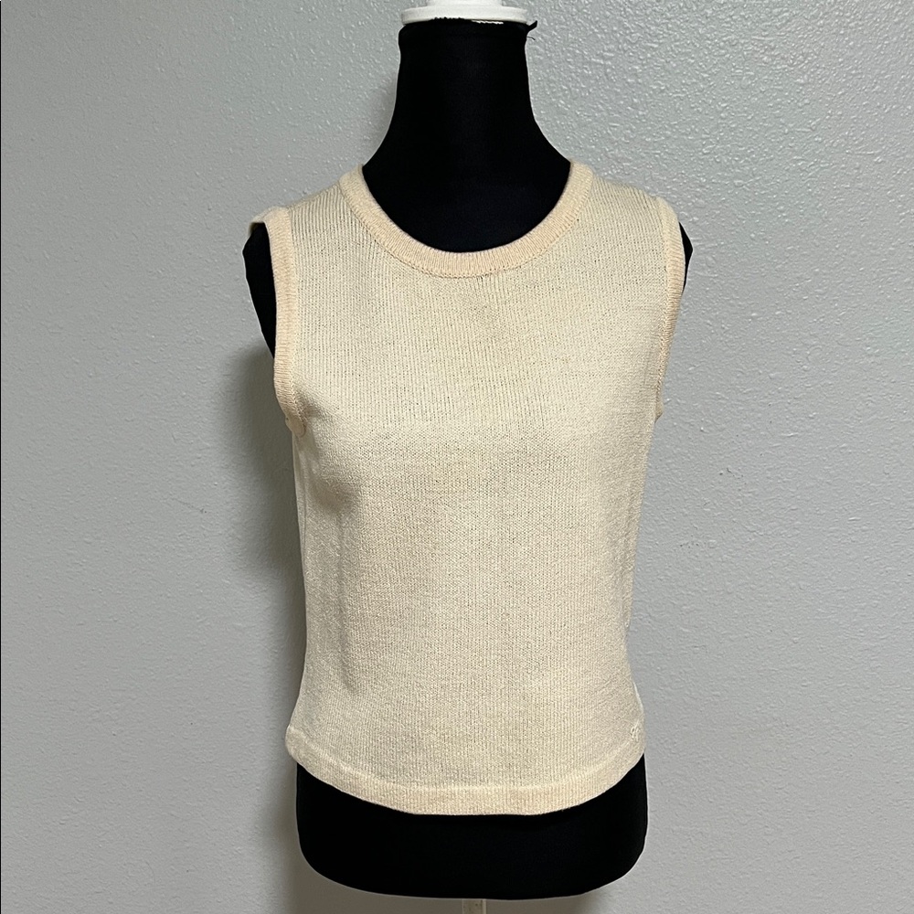 St. John Sport Sleeveless Cream Tan Top Petite